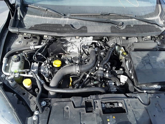 Condensador de ar condicionado / radiador para Renault Megane III Fastback 1.2 TCE H5F408 921003293R
