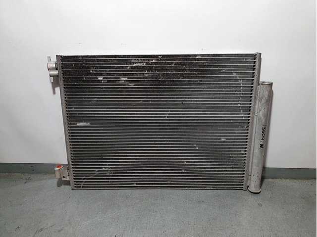 Condensador de ar condicionado / radiador para Dacia Sandero II TCE 90 LPG H4B408 921006843R