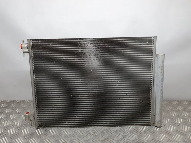 Condensador de ar condicionado / radiador para Dacia Sandero II TCE 90 LPG H4B408 921006843R