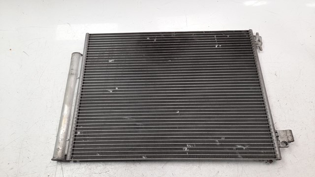 Condensador de ar condicionado / radiador para Dacia Lodgy (2012-...) 921006843R