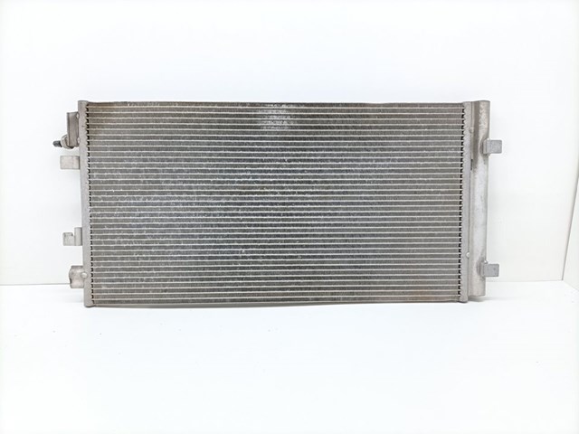 Condensador de ar condicionado / radiador para Renault Megane III Fastback 1.5 DCI (BZ09, BZ0D) K9K836 921009956R