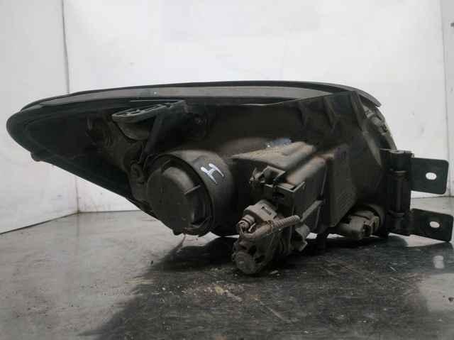 921010Z010 HYUNDAI Левая фара купить в Черкассы