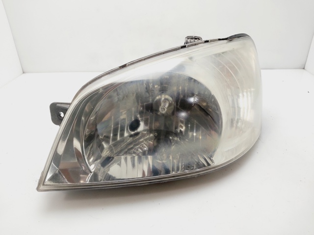 921011C030 HYUNDAI Фара левая купить в Черновцы
