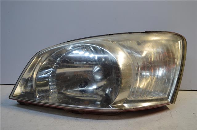 Luz esquerda 921011C030 Hyundai/Kia