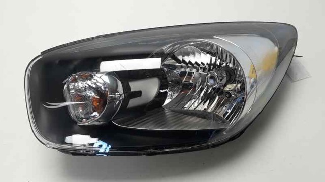 HYUNDAI 921011Y011 Левая фара в наличии Запорожье