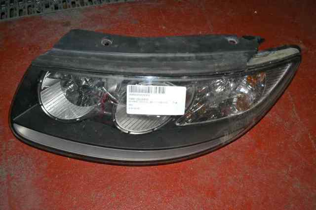 Luz esquerda 921012B010 Hyundai/Kia