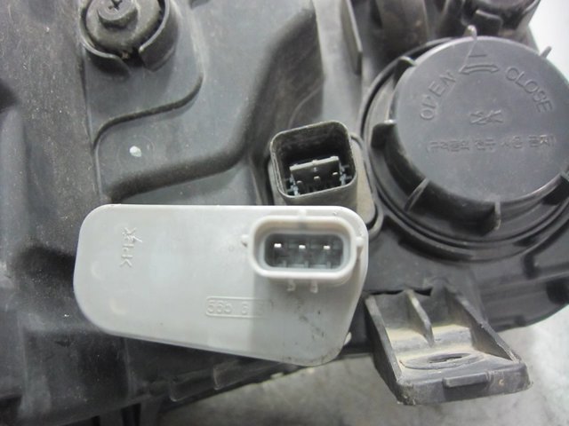 HYUNDAI 921013F110 Левая фара в наличии Ужгород