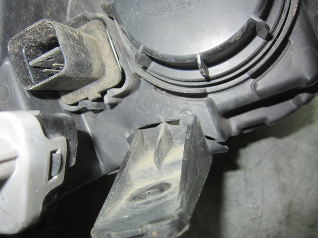 921013F110 HYUNDAI Фара левая купить в Черкассы