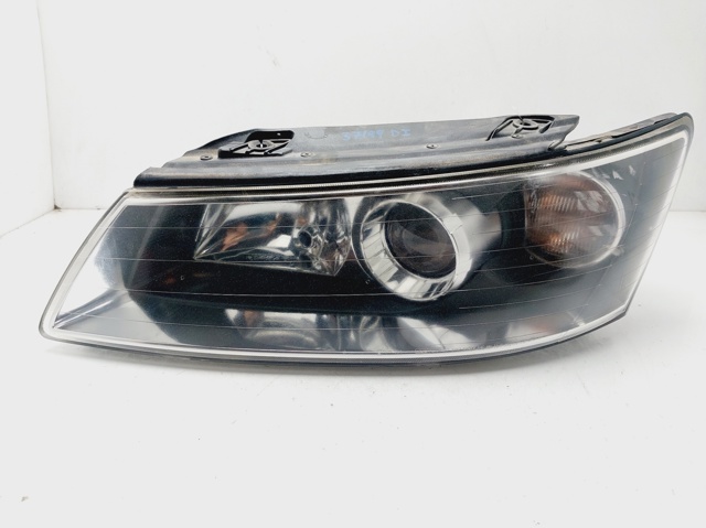 Luz esquerda 921013K520 Hyundai/Kia