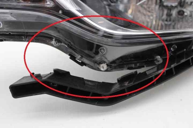 92101C8000 HYUNDAI Фара левая купить в Тернополь
