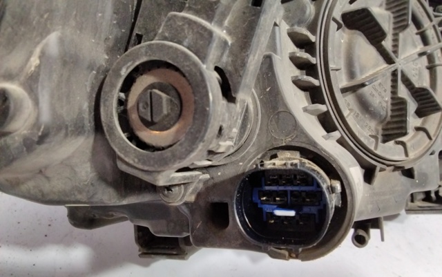 HYUNDAI 92101D7100 Фара левая в наличии Львов
