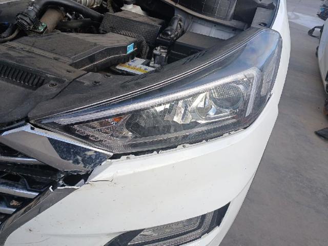 92101D7600 HYUNDAI Фара левая купить в Чернигов
