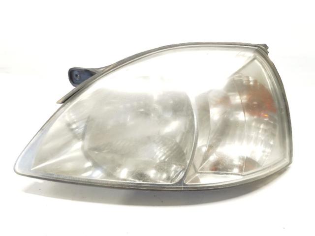 Luz esquerda 92101FD011 Hyundai/Kia