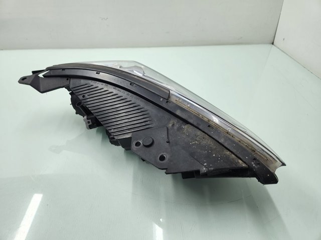 92101G2020 HYUNDAI Левая фара купить в Черкассы