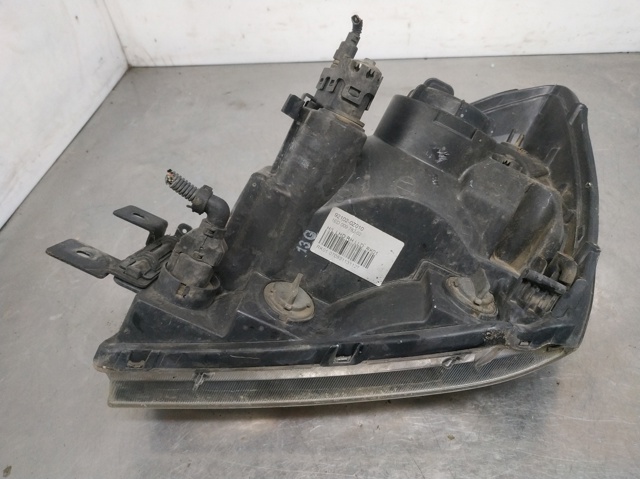 HYUNDAI 921020Z010 Правая фара в наличии Полтава