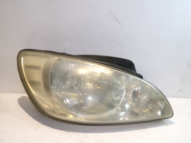 HYUNDAI 921021C500 Правая фара в наличии Кривой Рог