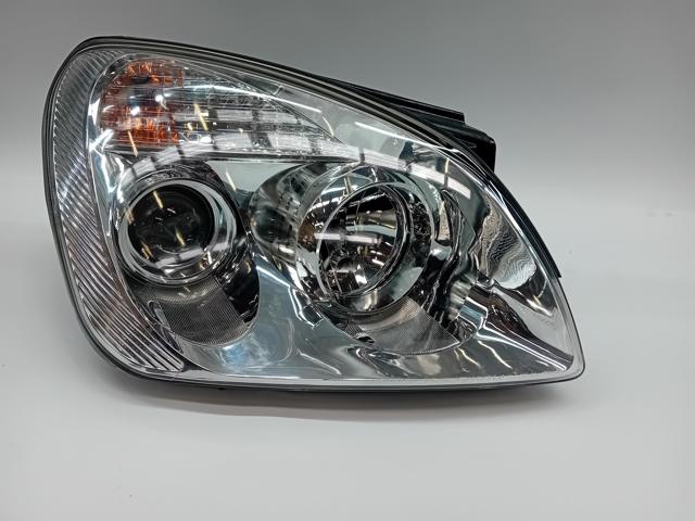 Luz direita 921021D020 Hyundai/Kia