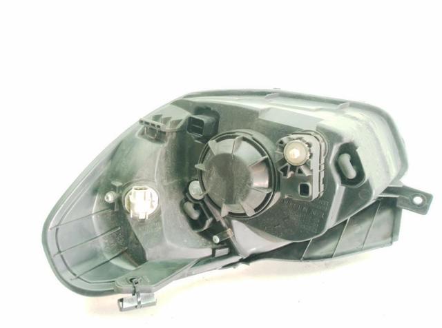 HYUNDAI 921021E020 Правая фара в наличии Киев