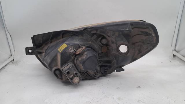HYUNDAI 921021E0XX Правая фара в наличии Черновцы