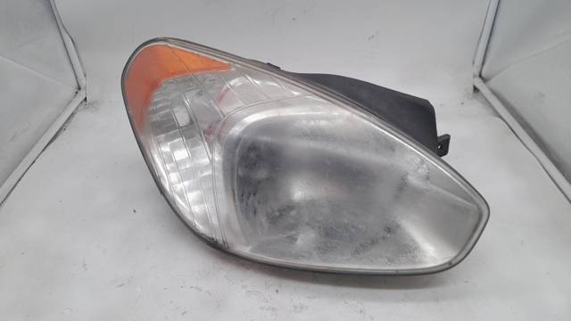921021E0XX HYUNDAI Правая фара купить в Киев