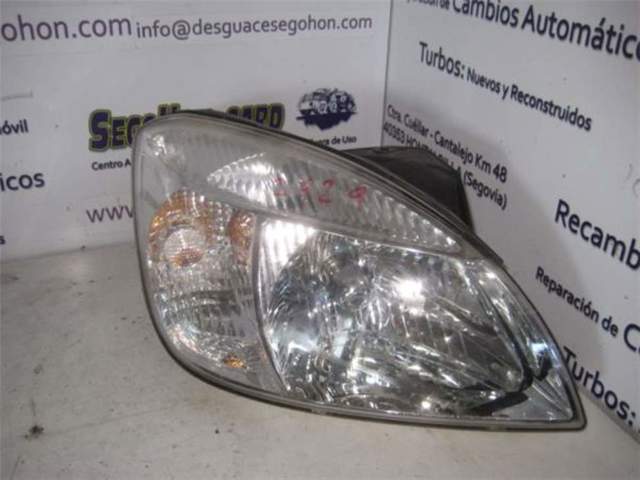 Luz direita 921021G020 Hyundai/Kia