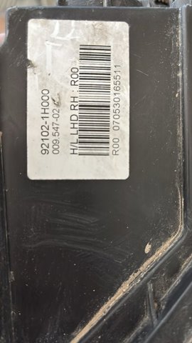 HYUNDAI 921021H000 Фара правая в наличии Ирпень