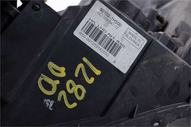 HYUNDAI 921021H500 Правая фара в наличии Львов