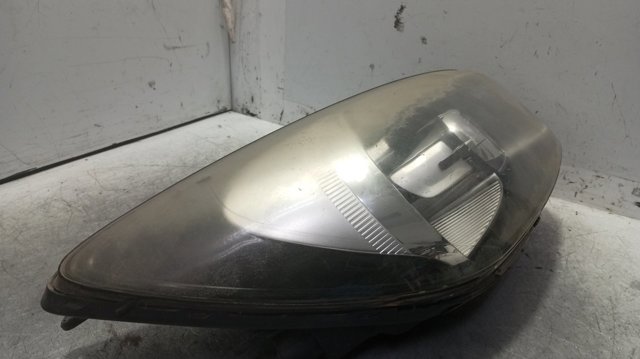 921021Y011 Правая фара купить Павлоград