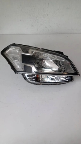 921022K010 HYUNDAI Фара правая купить в Тернополь
