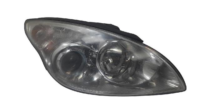 HYUNDAI 921022L120 Правая фара в наличии Черкассы