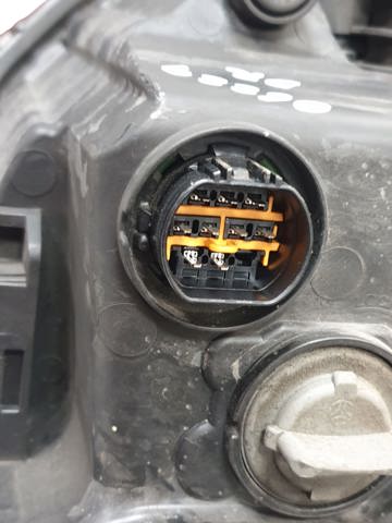 921022S610 HYUNDAI Фара правая купить в Кривой Рог
