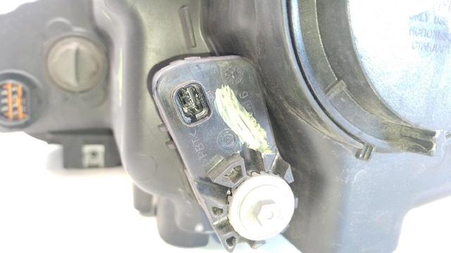 921022S620 HYUNDAI Фара правая купить в Кривой Рог