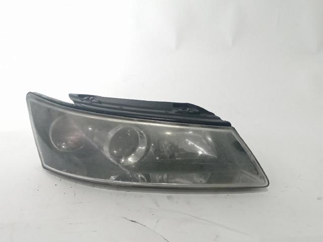 Luz direita 921023K000 Hyundai/Kia