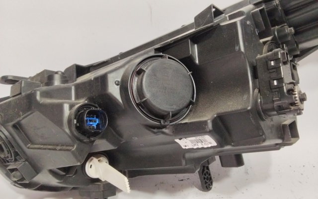 921023Z530 HYUNDAI Фара правая купить в Сумы