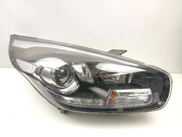 Luz direita 92102A4180 Hyundai/Kia