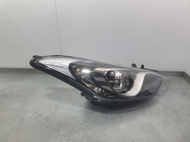 92102A6000 HYUNDAI Правая фара купить в Сумы