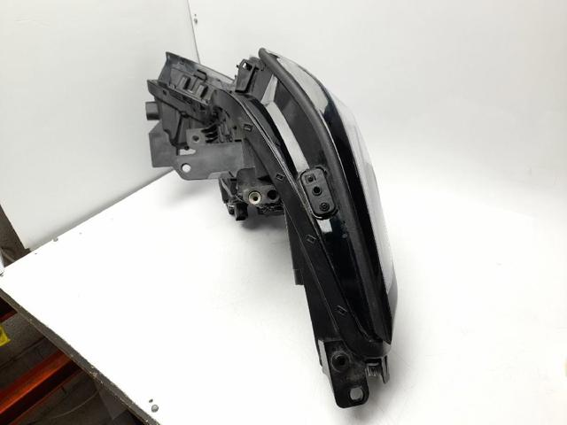 92102DO130 HYUNDAI Фара правая купить в Киев