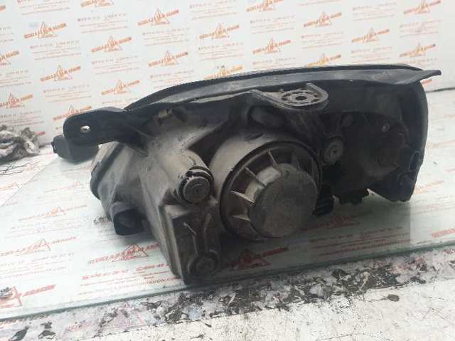 92102FD020 HYUNDAI Фара правая купить в Житомир