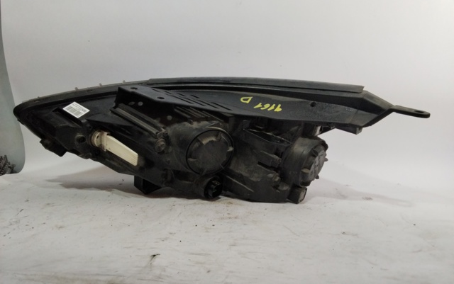 92102G4020 HYUNDAI Фара правая купить в Киев