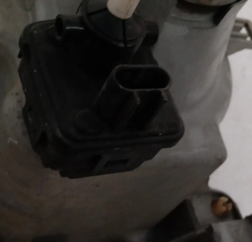 HYUNDAI 92102H1011 Правая фара в наличии Ирпень