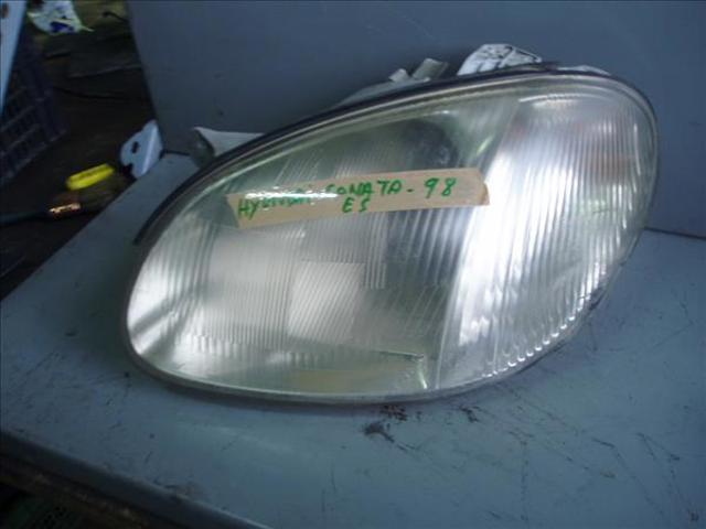 HYUNDAI 9210338020 Левая фара в наличии Львов
