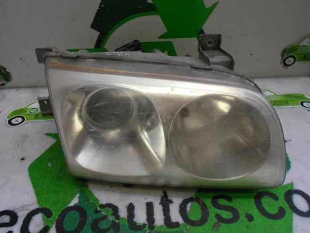 Luz direita 921043A020 Hyundai/Kia