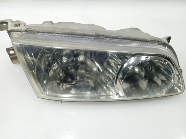 Luz direita 921044A510 Hyundai/Kia