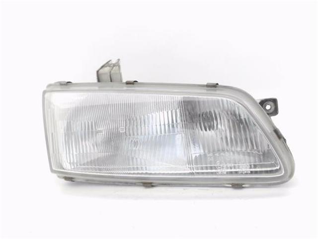 HYUNDAI 921074A020 Правая фара в наличии Черкассы