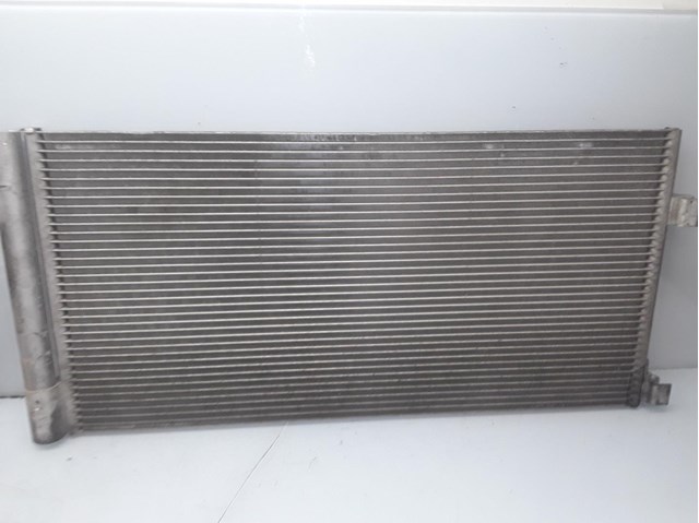 Condensador de ar condicionado / radiador para Renault Laguna III 2.0 16V (BT05, BT0F, BT0W) M4R726 921100002R