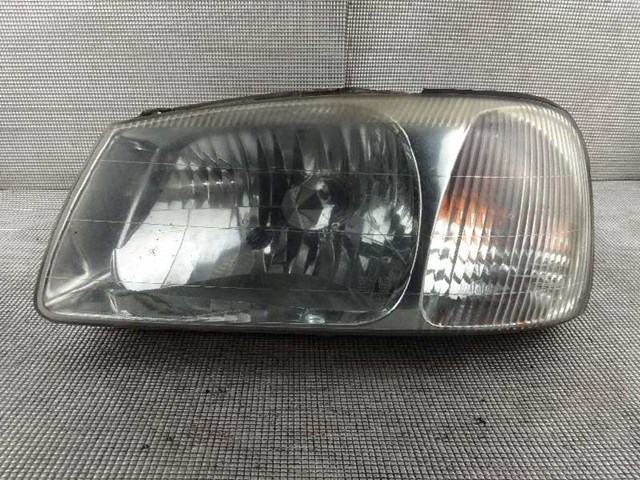 Luz esquerda 9211025533 Hyundai/Kia