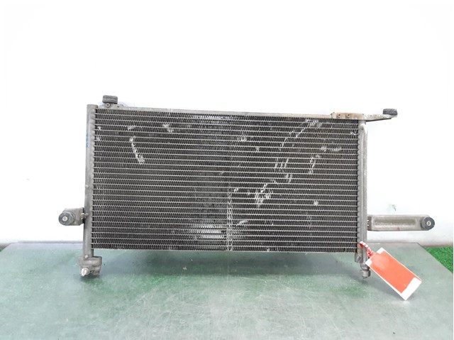 Condensador de ar condicionado / radiador para Nissan Micra II 1.0 I 16V CG10 921106F600