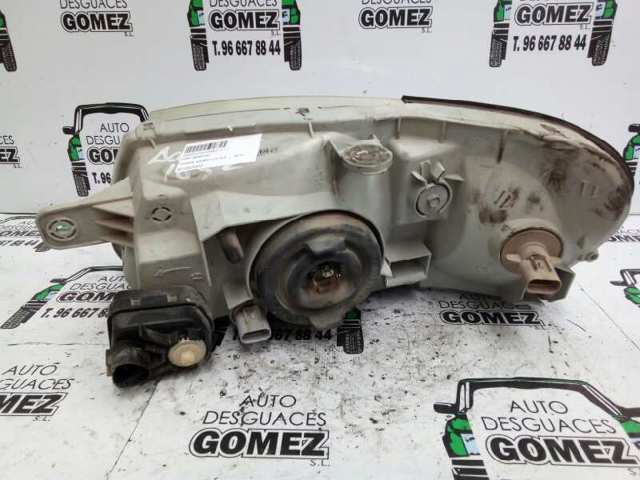 HYUNDAI 9212025533 Правая фара в наличии Львов