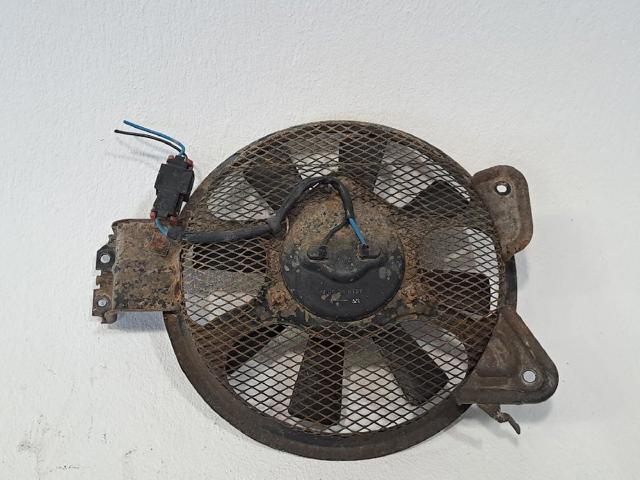 Difusor do radiador de aparelho de ar condicionado, montado com roda de aletas e o motor 921207F000 Nissan