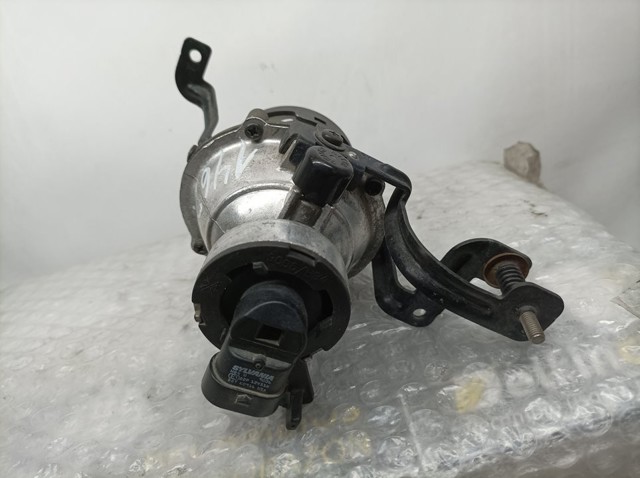 HYUNDAI 922021H000 Фара противотуманная правая в наличии Житомир